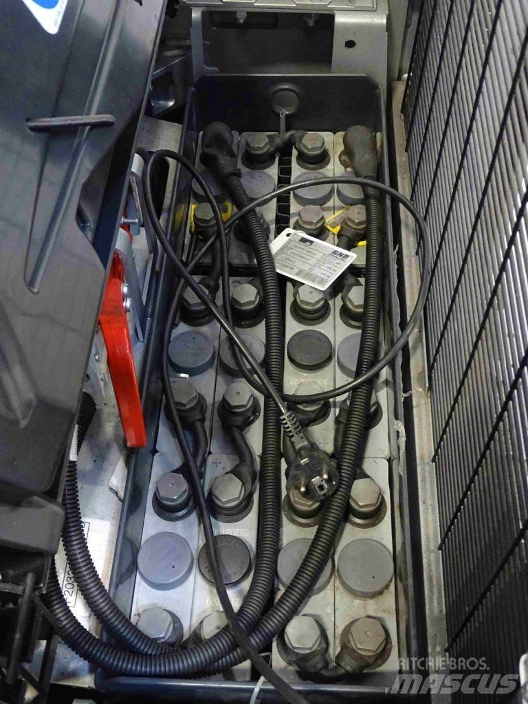 Still EXV16 Ručni električni viličar