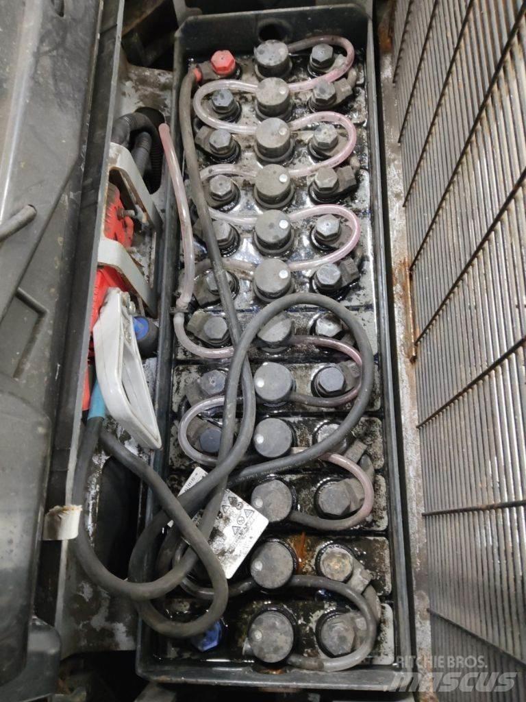 Still EXV16 Ručni električni viličar