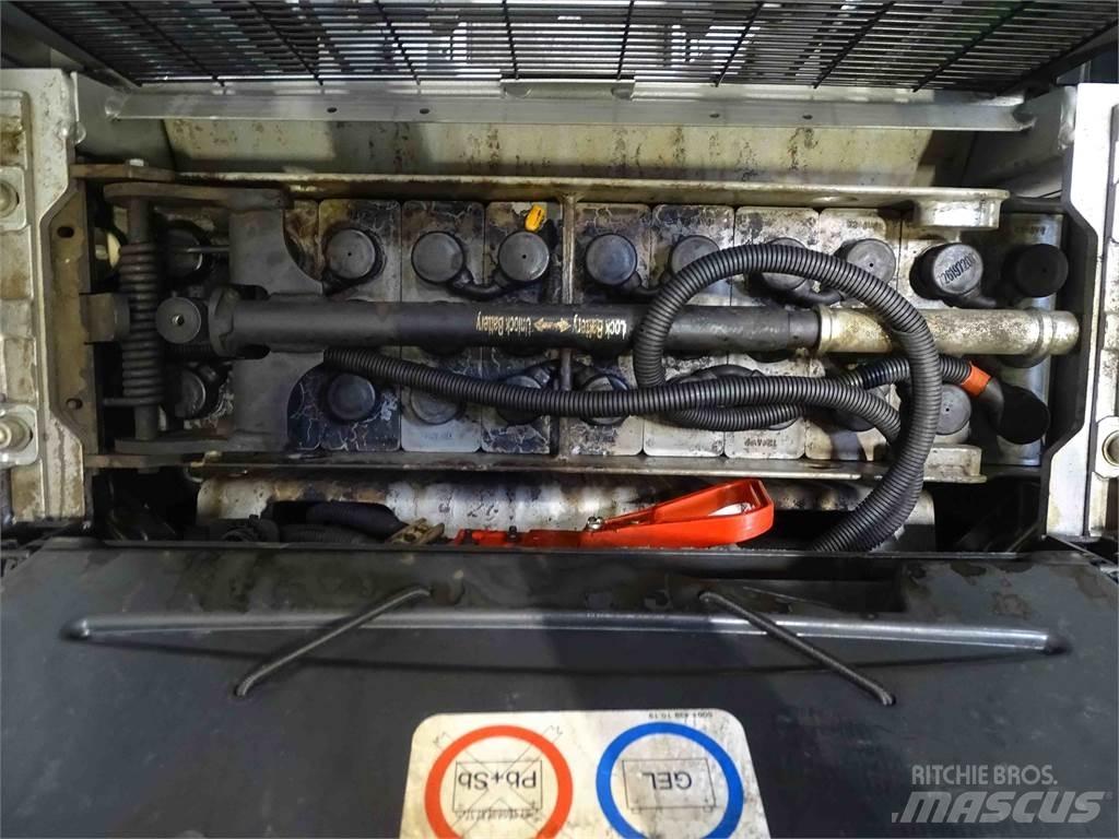 Still EXV16 Ručni električni viličar