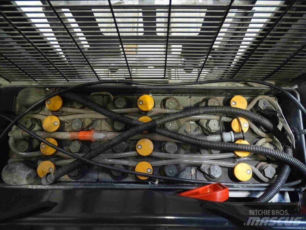 Still EXV16I Ručni električni viličar
