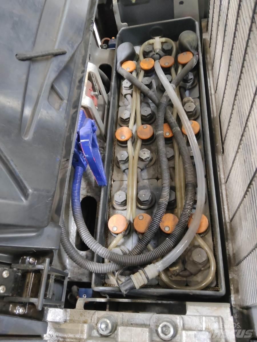 Still EXV16I Ručni električni viličar