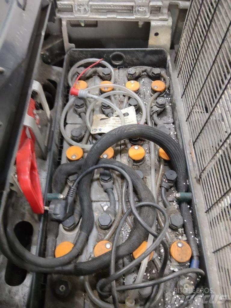Still EXV20 Ručni električni viličar