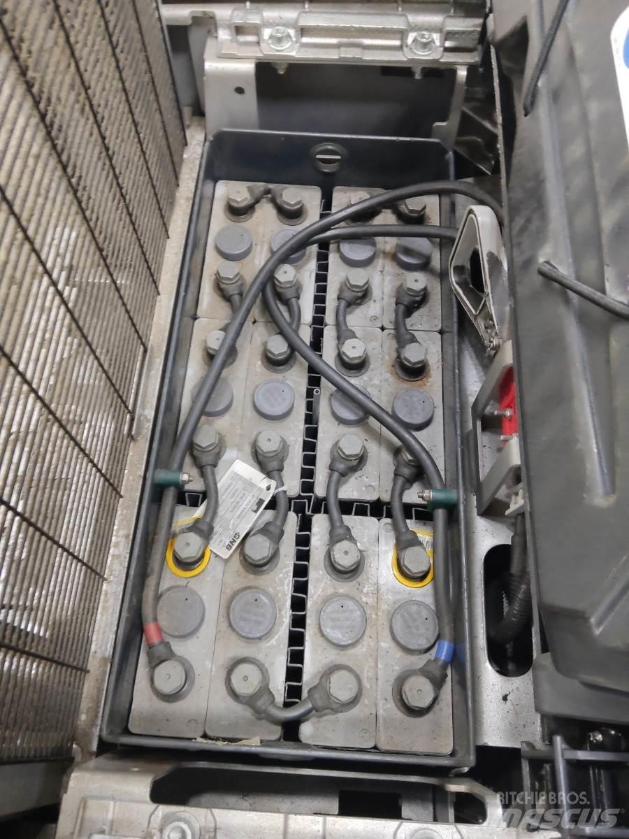 Still EXV20 Ručni električni viličar