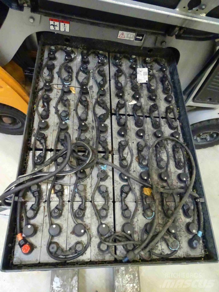 Still RX60-25/600 Električni viličari