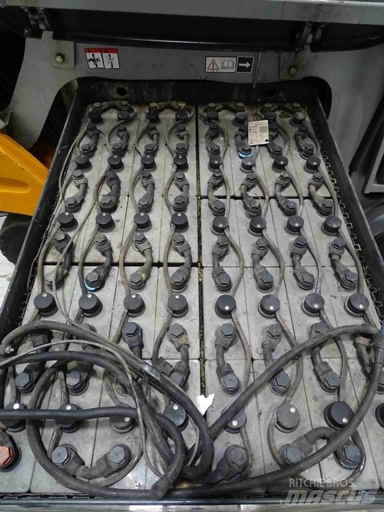 Still RX60-25/600 Električni viličari