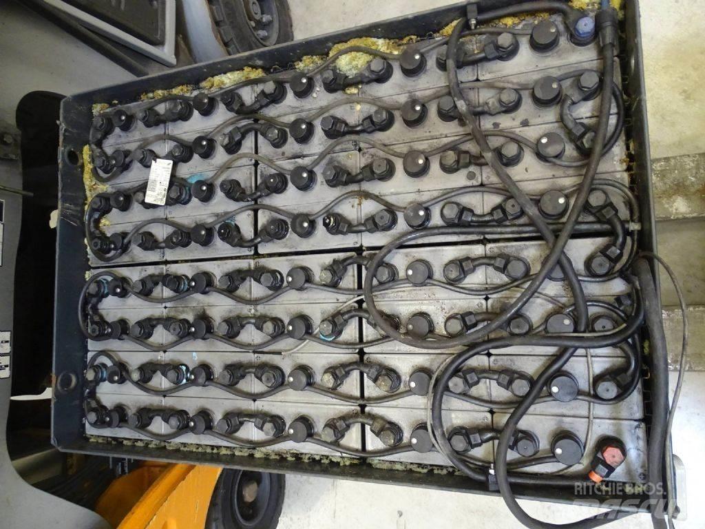 Still RX60-25/600 Električni viličari