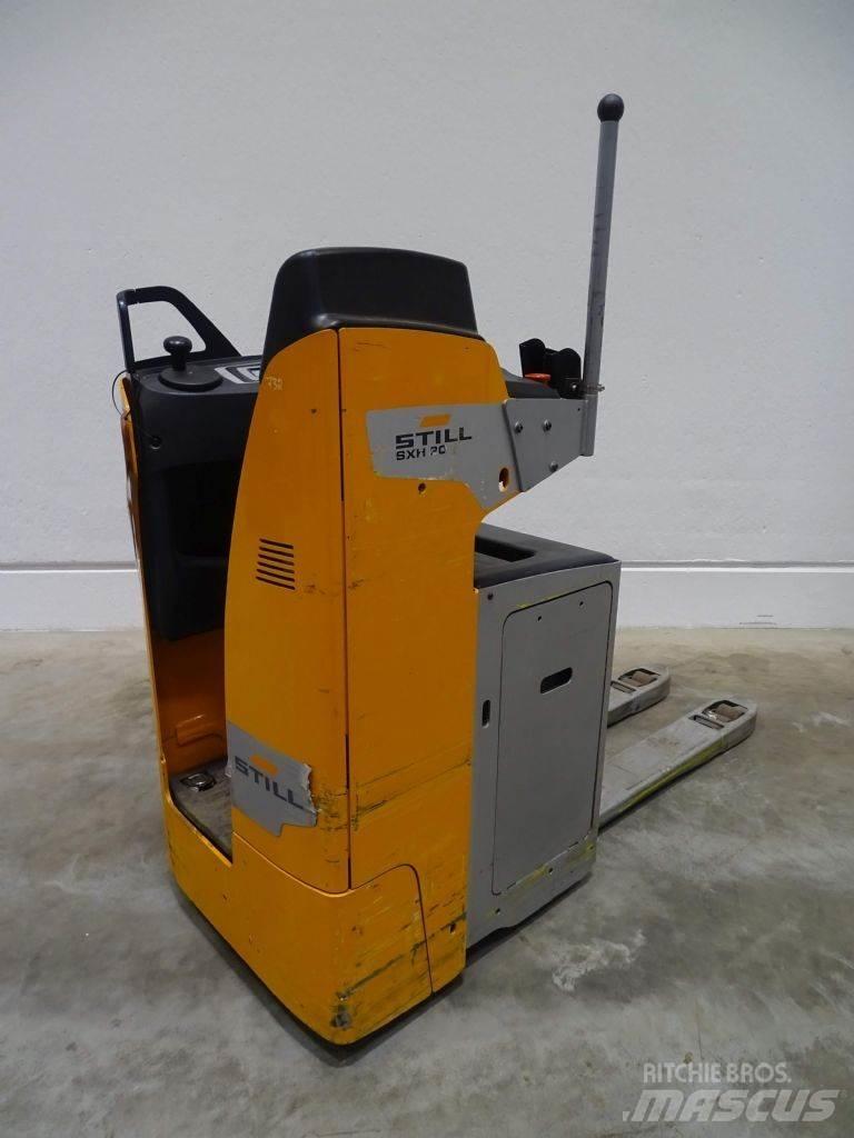 Still SXH20 Nisko podizni električni viličar