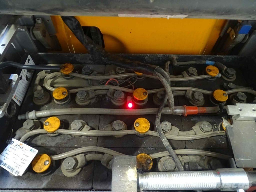 Still SXH20 Nisko podizni električni viličar