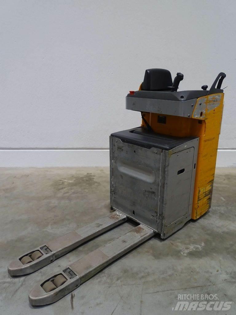 Still SXH20 Nisko podizni električni viličar