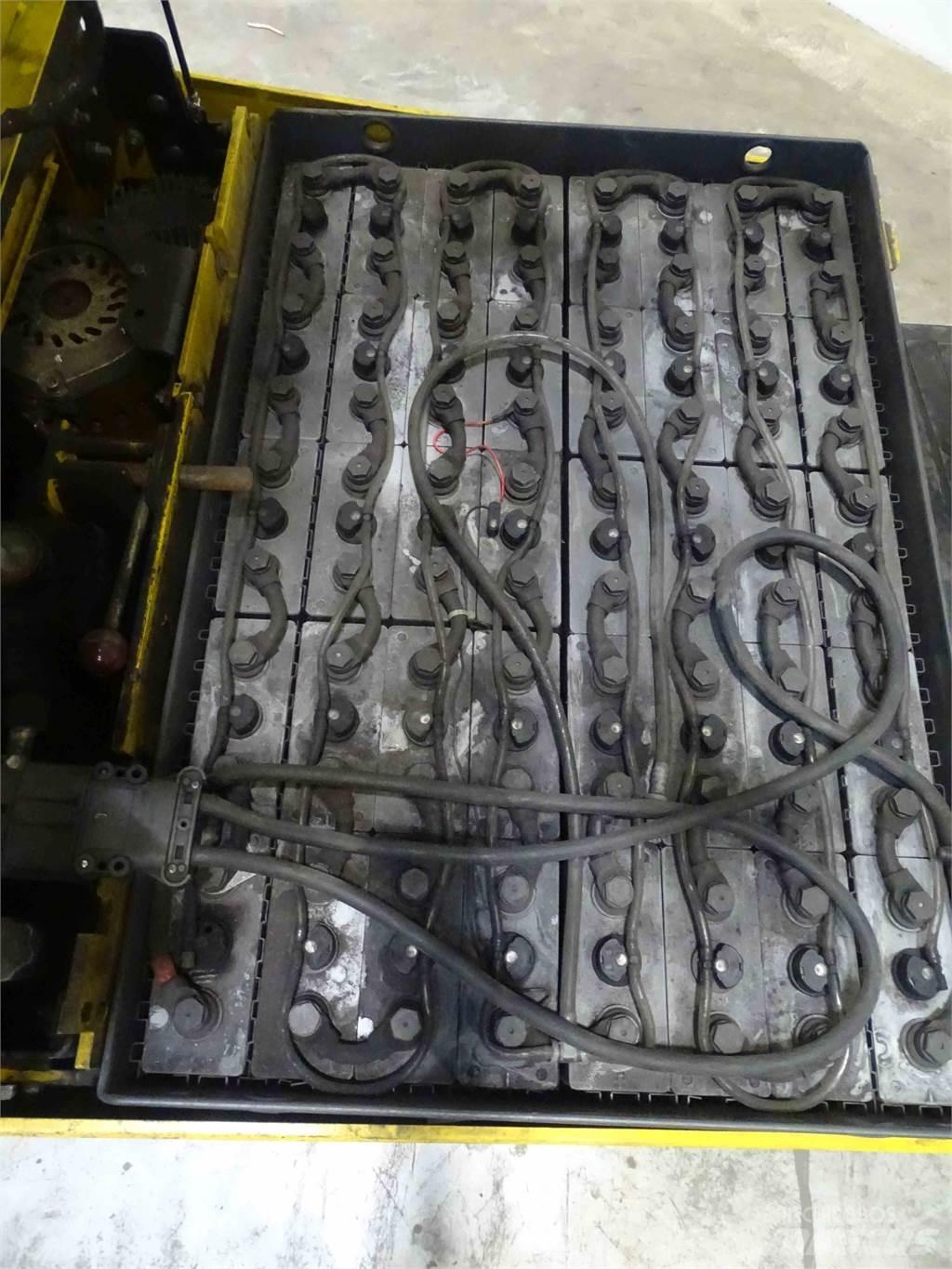 Yale ERP25ALF Električni viličari