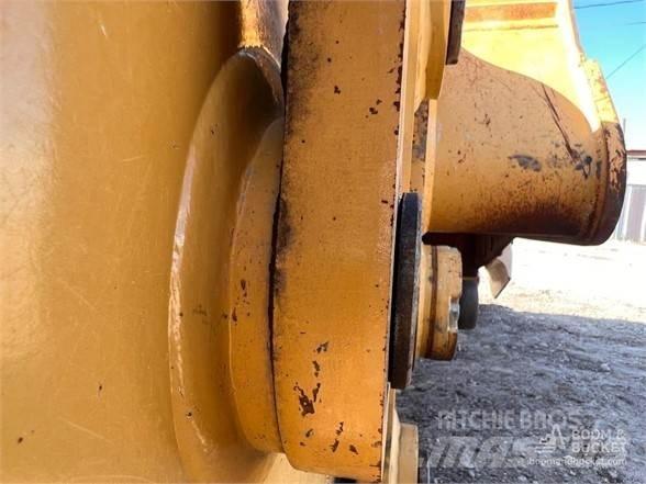 CAT 320 Bageri gusjeničari