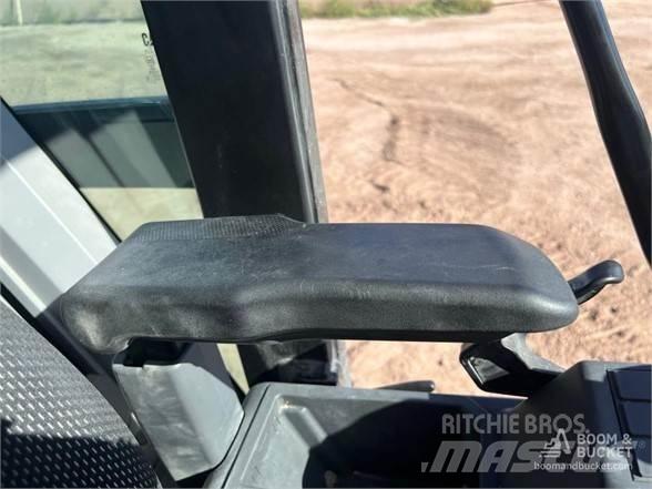 CAT 320 Bageri gusjeničari