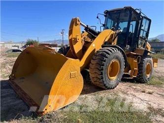 CAT 938M Utovarivači na kotačima