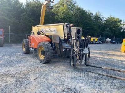 JLG 1055 Teleskopski viličari