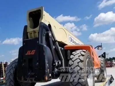 JLG 1055 Teleskopski viličari
