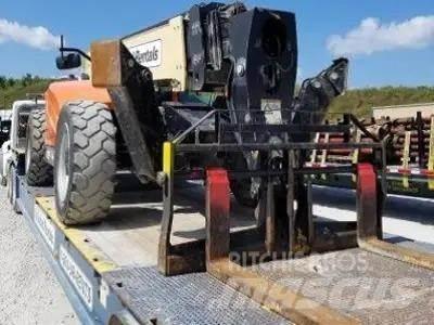 JLG 1055 Teleskopski viličari