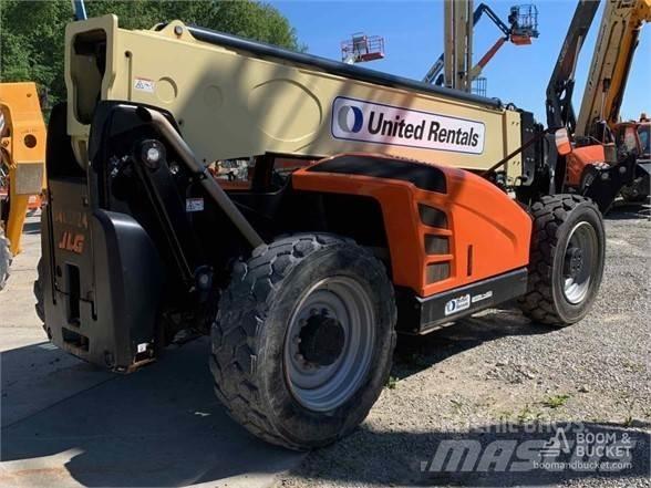 JLG 1055 Teleskopski viličari