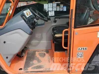 JLG 1255 Teleskopski viličari