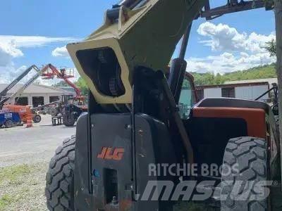 JLG 1255 Teleskopski viličari