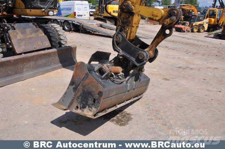 CAT M316D Bageri na kotačima