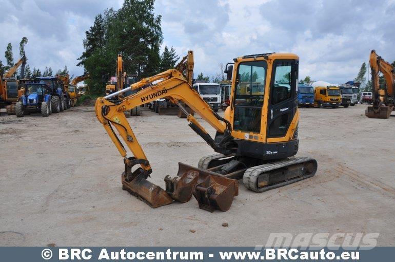 Hyundai R30Z-9AK Mini bageri <7t