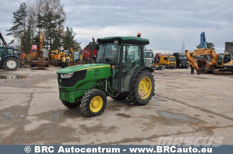 John Deere 5085 Traktori