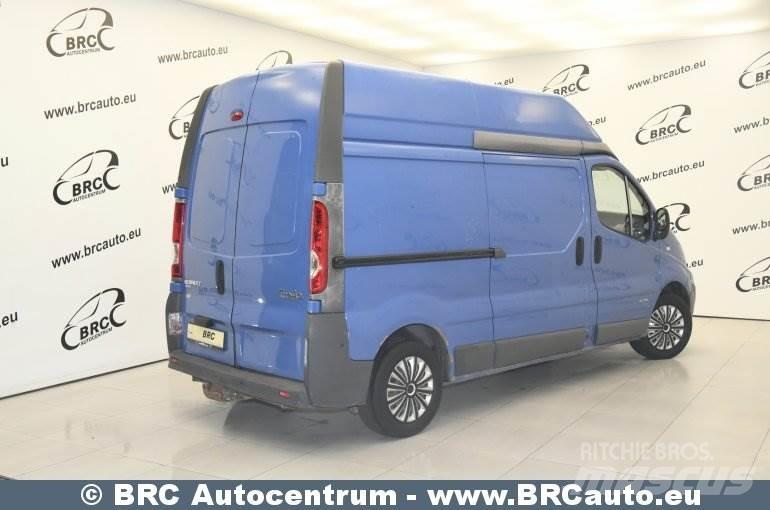 Renault Trafic Sanduk kombiji