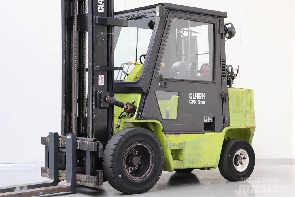 Clark GPX 40 Plinski viličari