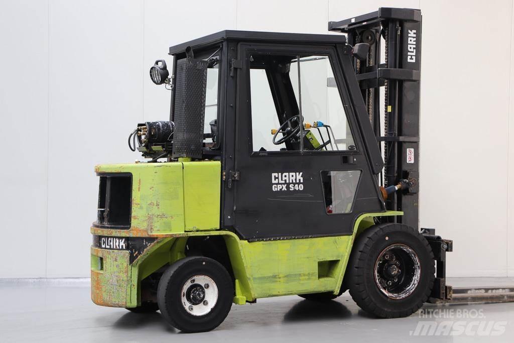 Clark GPX 40 Plinski viličari