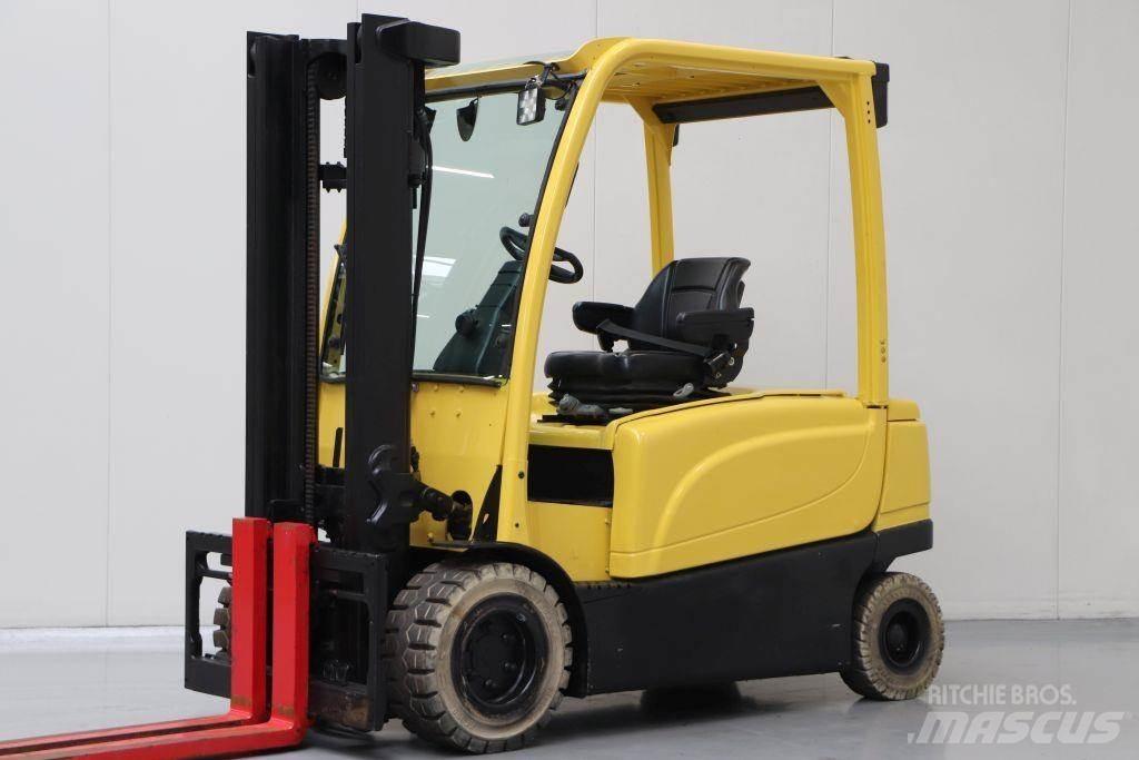 Hyster J3.0XN Električni viličari