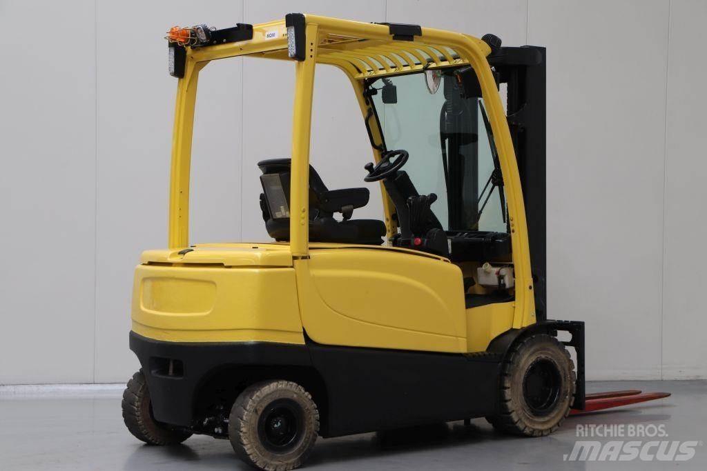 Hyster J3.0XN Električni viličari