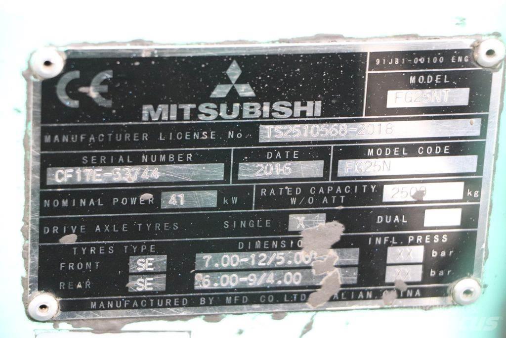 Mitsubishi FG25NT Plinski viličari