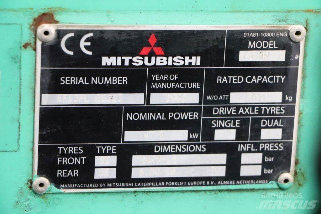 Mitsubishi FG30N Plinski viličari