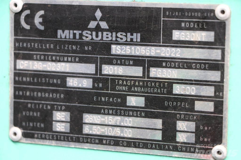 Mitsubishi FG30NT Plinski viličari