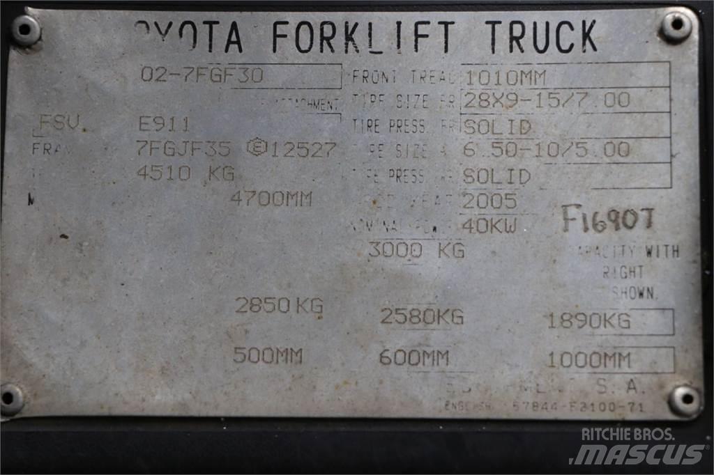 Toyota 02-7FGF30 Plinski viličari