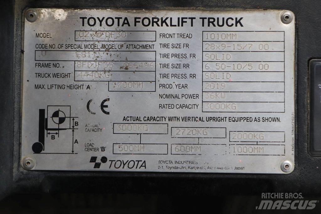 Toyota 02-8FDF30 Dizelski viličari