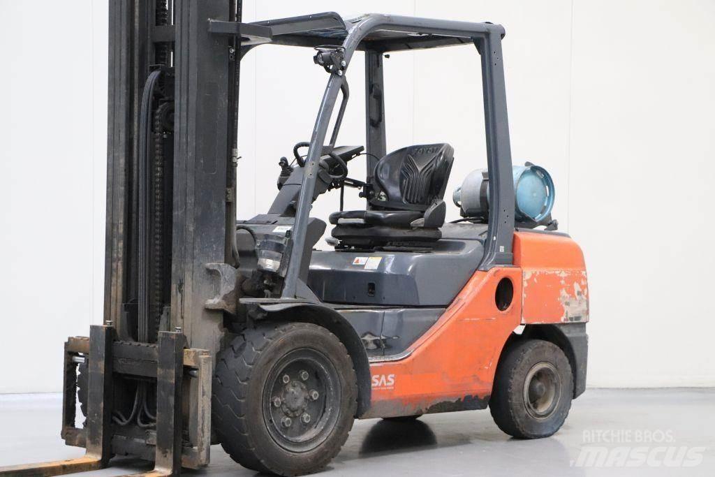 Toyota 02-8FGJF35 Plinski viličari
