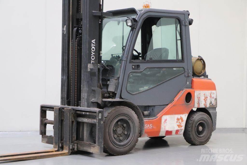 Toyota 02-8FGJF35 Plinski viličari
