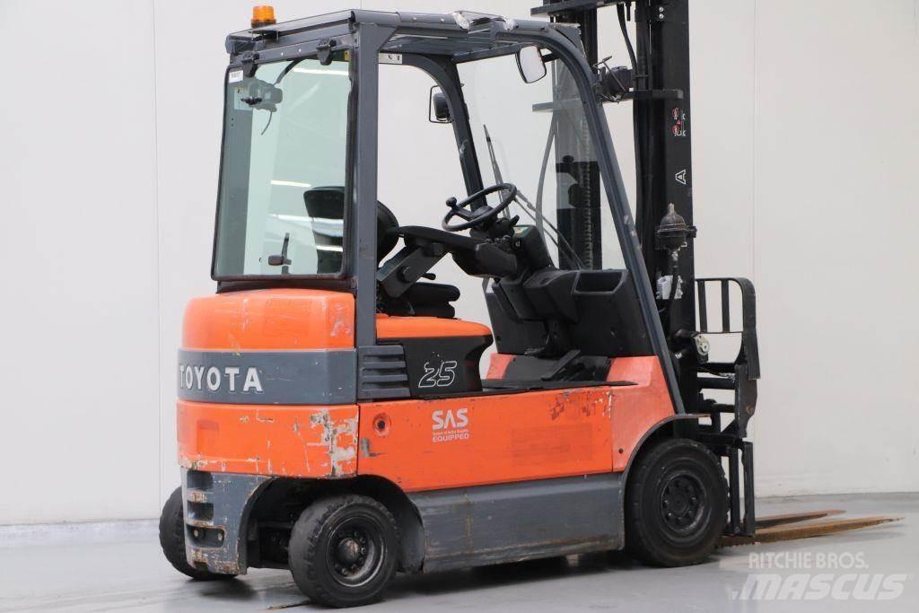 Toyota 7FBMF25 Električni viličari