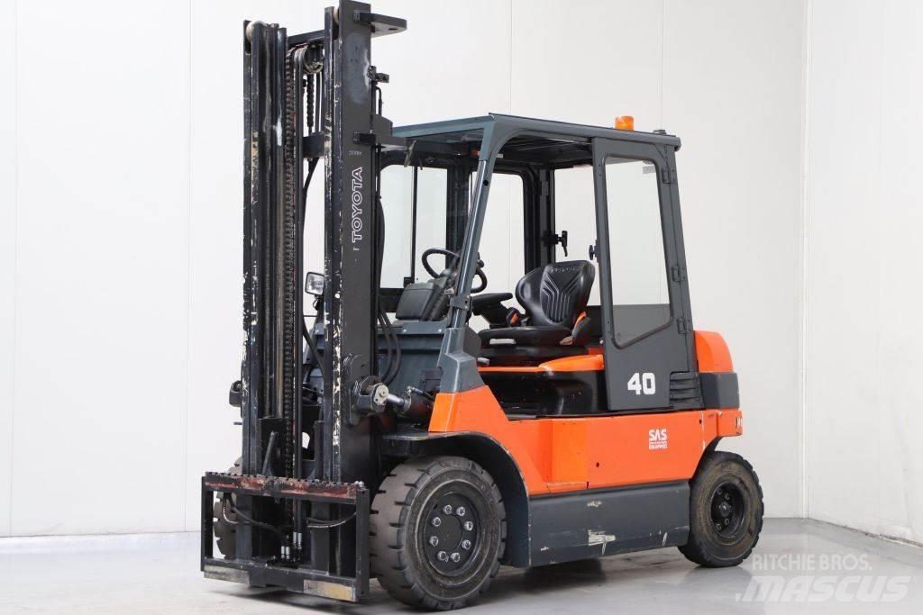 Toyota 7FBMF40 Električni viličari