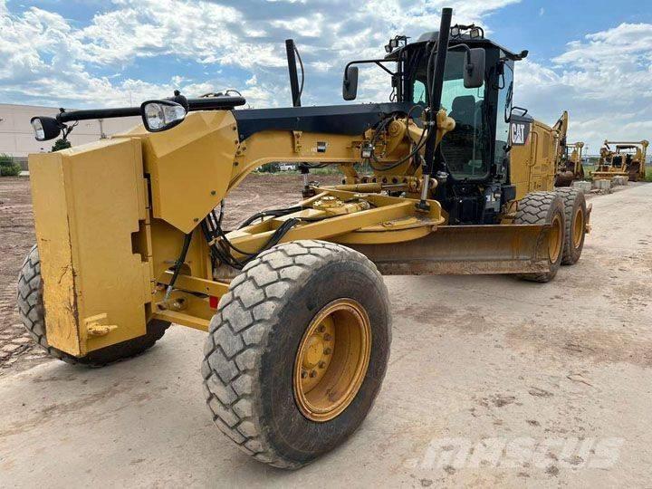CAT 140 M 3 Grejderi