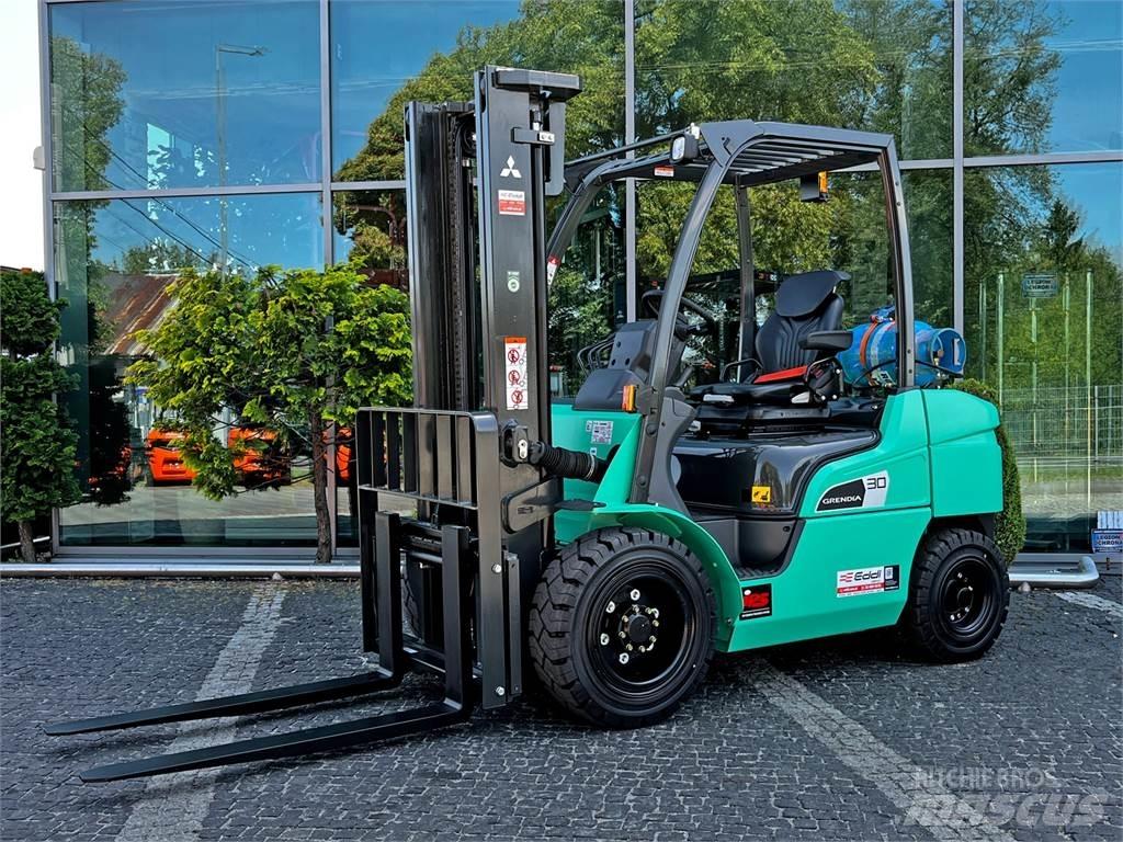 Mitsubishi FG30N Plinski viličari