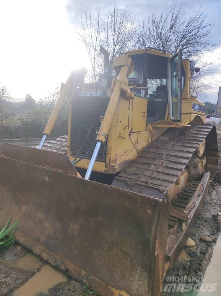 CAT D 6 R LGP II Buldožeri gusjeničari