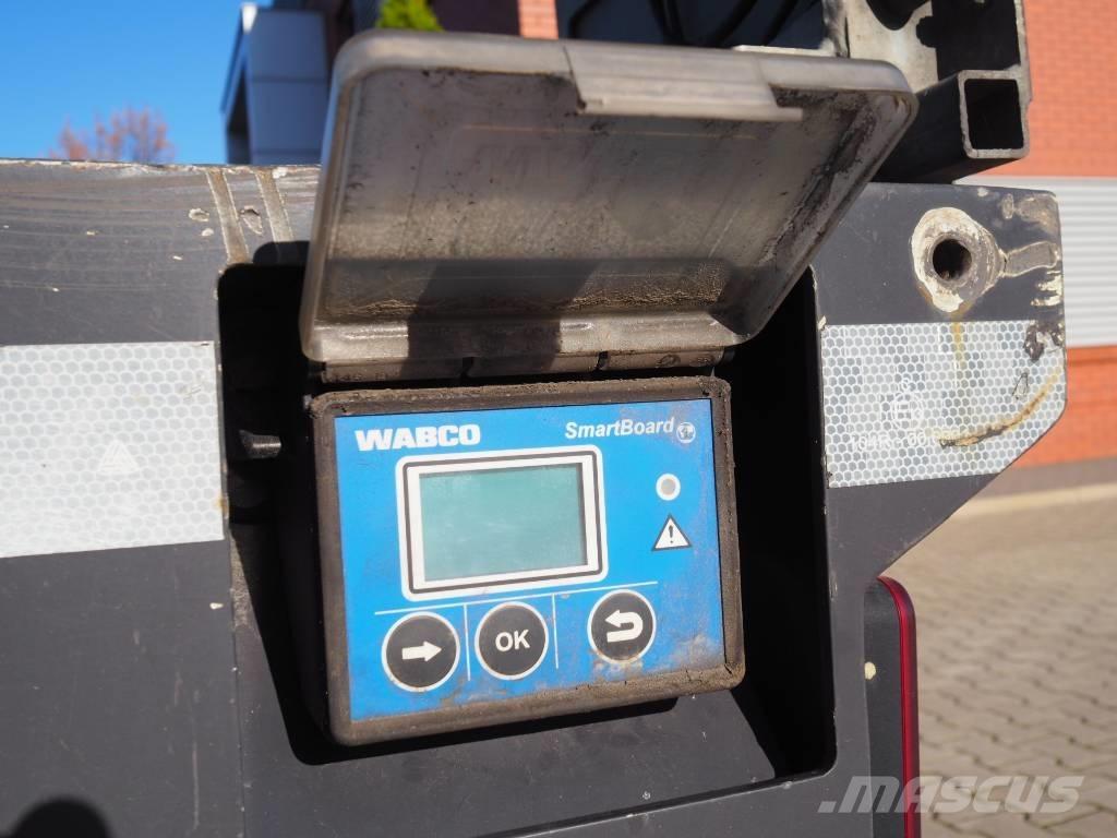  Recker SANR-38 Nisko-utovarne poluprikolice