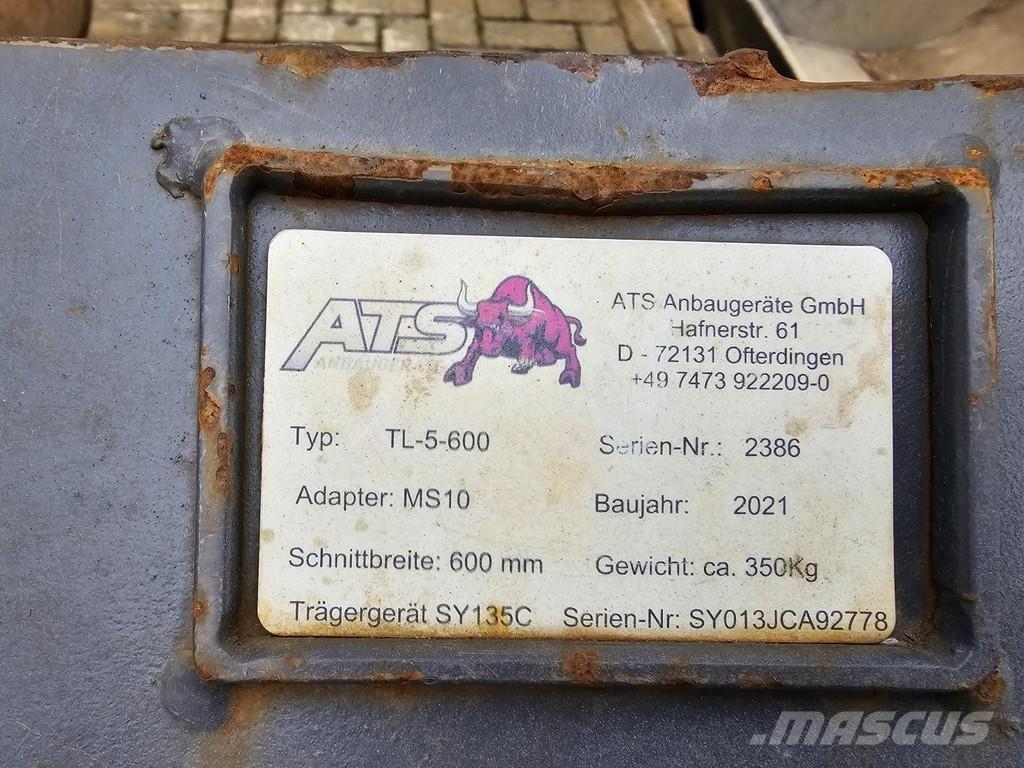 Sany SY135C Bageri gusjeničari