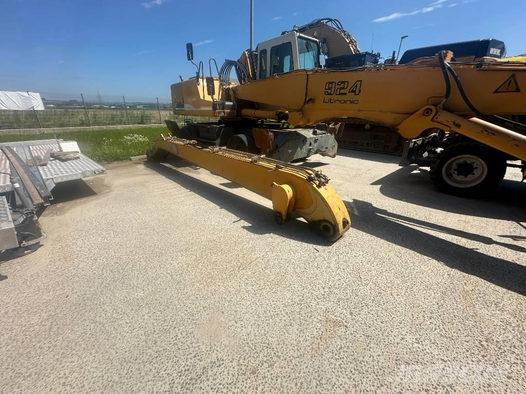 Liebherr A 924 Bageri za manipuliranje materijalom / otpadom