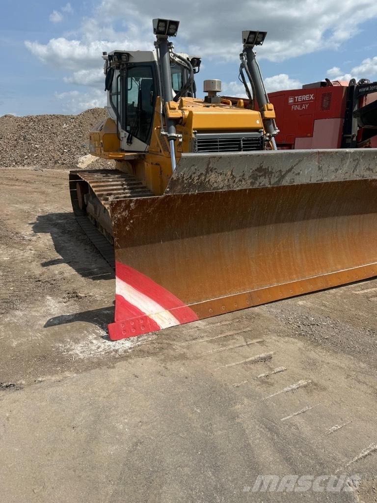Liebherr 736 LGP Buldožeri gusjeničari