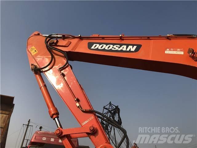 Doosan DH 220LC-7 Bageri gusjeničari