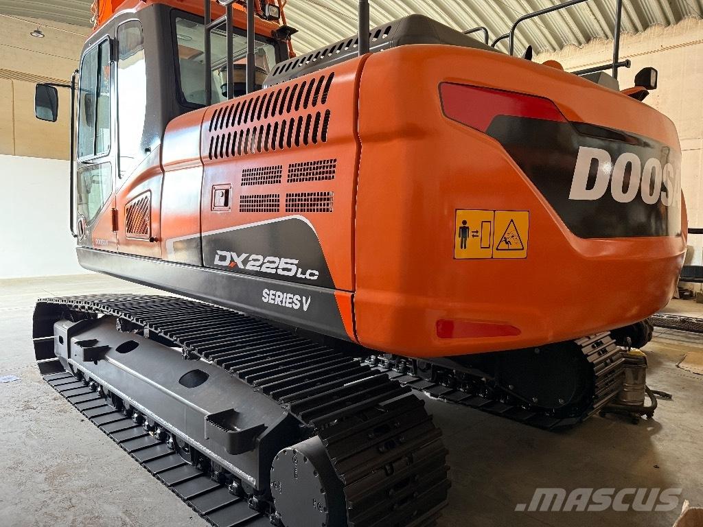  Dossan DX225Lc-5 Bageri gusjeničari