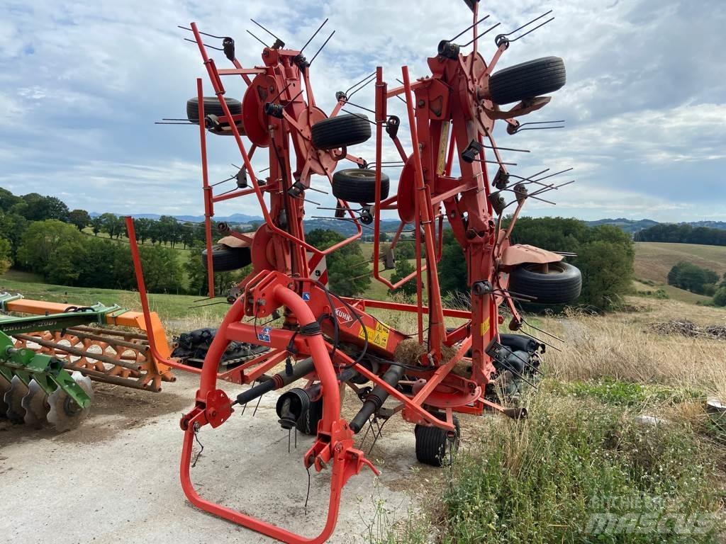 Kuhn GF8702 Okretači i sakupljači sijena